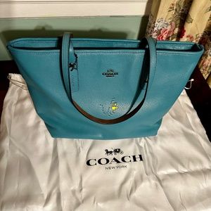 Coach Limited Edition Peanuts Woodstock City Zip Tote